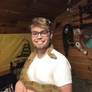 Meet your Posher, Benjamin